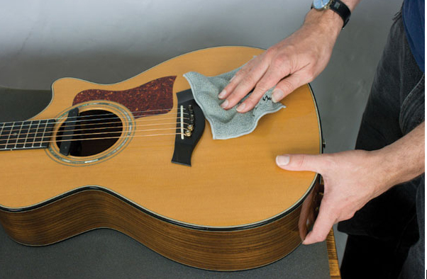 8 bước bảo trì cây đàn guitar của bạn